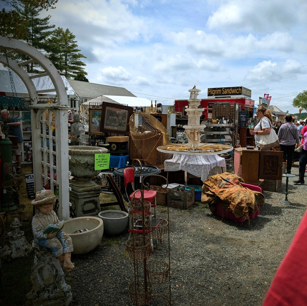 picture of Brimfield Flea market